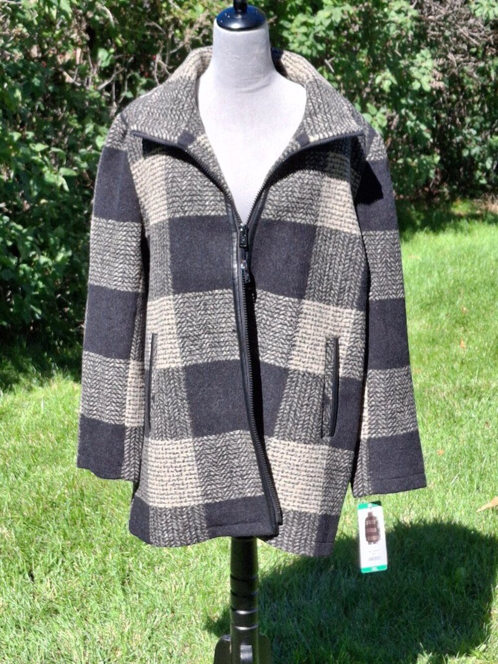 Pendleton Ladies Wool Walker Coat Charcoal Camel Buffalo Check Plaid NWT Size XL